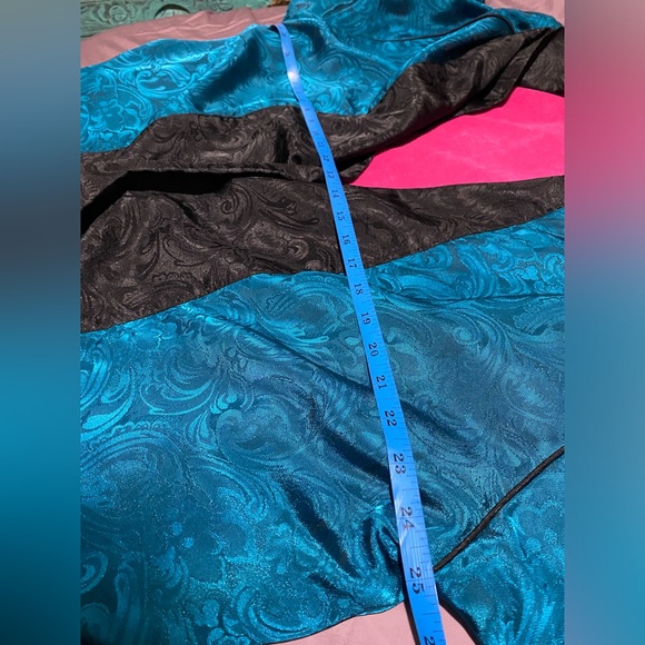 The Lingerie Collection Robe Sz Small - Picture 10 of 12